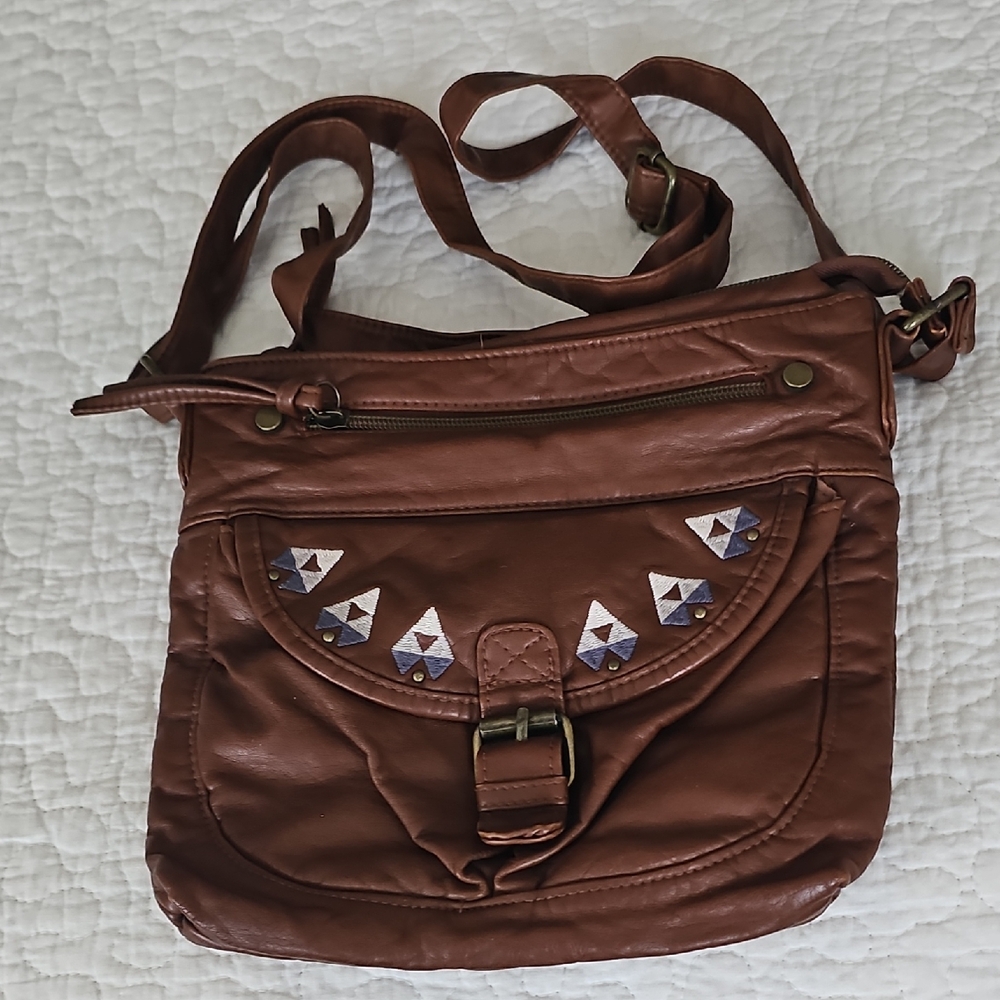 🔼HP🔼T-Shirt & Jeans Faux Leather Crossbody Bag